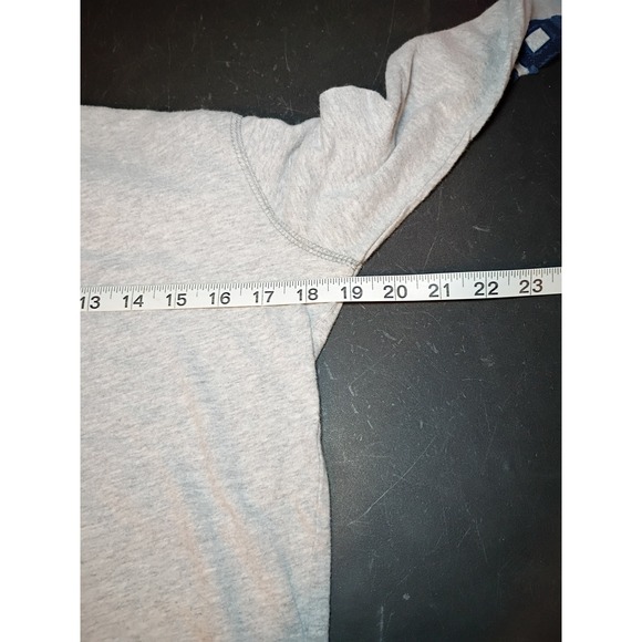 Aeropostale T Shirt Long Sleeve Small Spellout Patch Graphic Gray Y2K Men Women - Picture 6 of 7